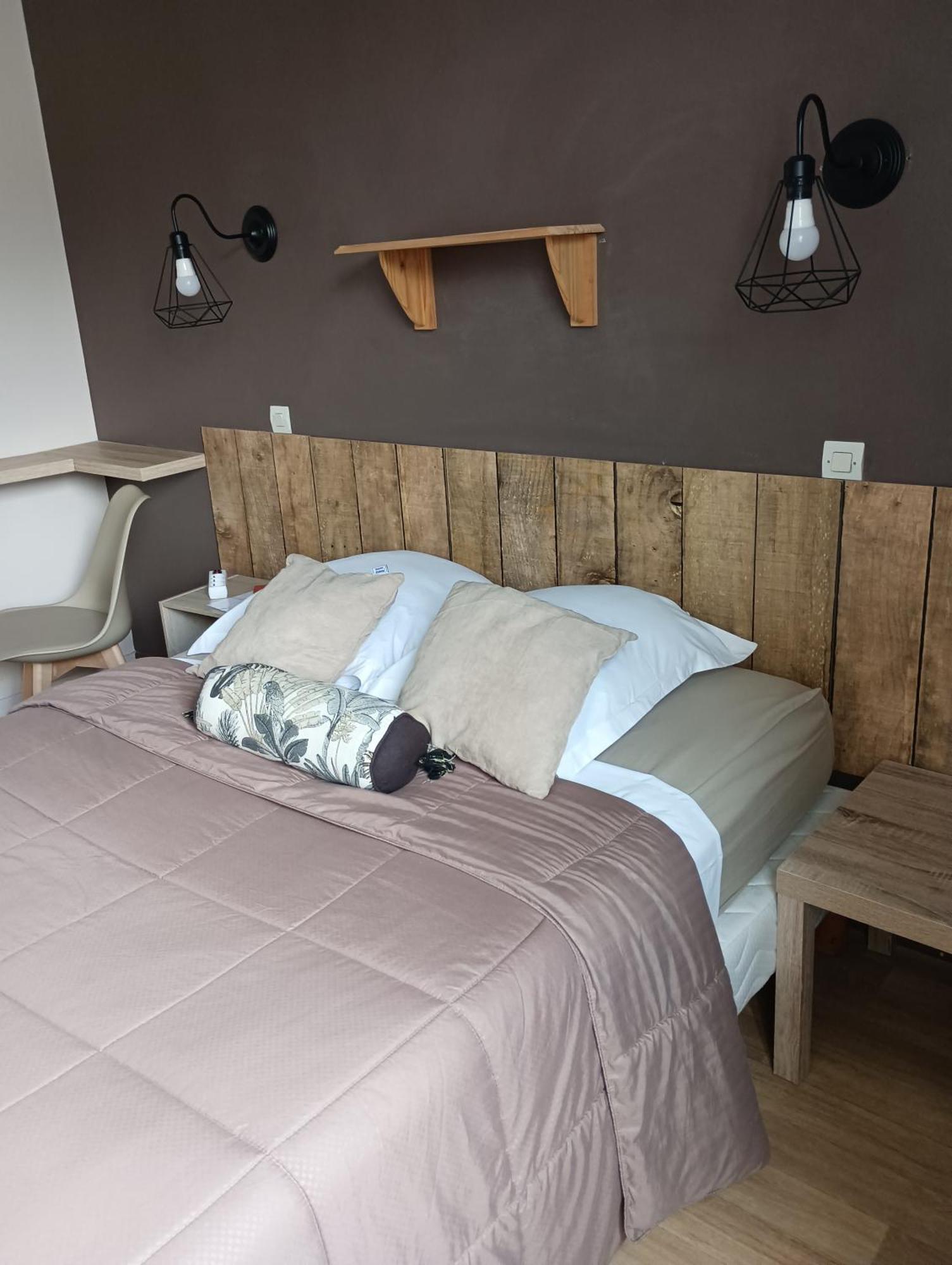 Les Chambres De La Gare Noyers sur Cher Bagian luar foto